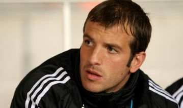 Van der Vaart negocjuje z drugoligowcem